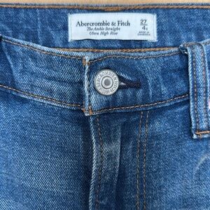 Abercrombie & Fitch The Ankle Straight Ultra High Rise Curve Love